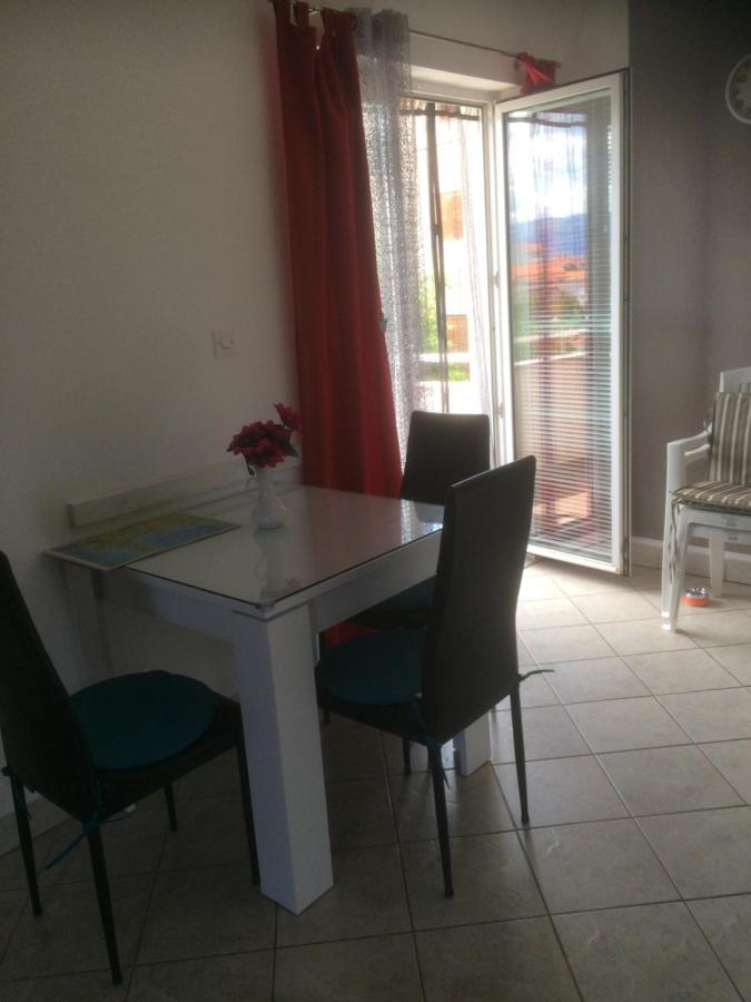Botic Apartments Šilo Exteriör bild