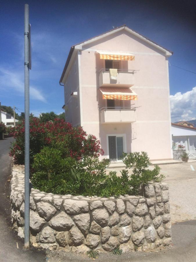 Botic Apartments Šilo Exteriör bild