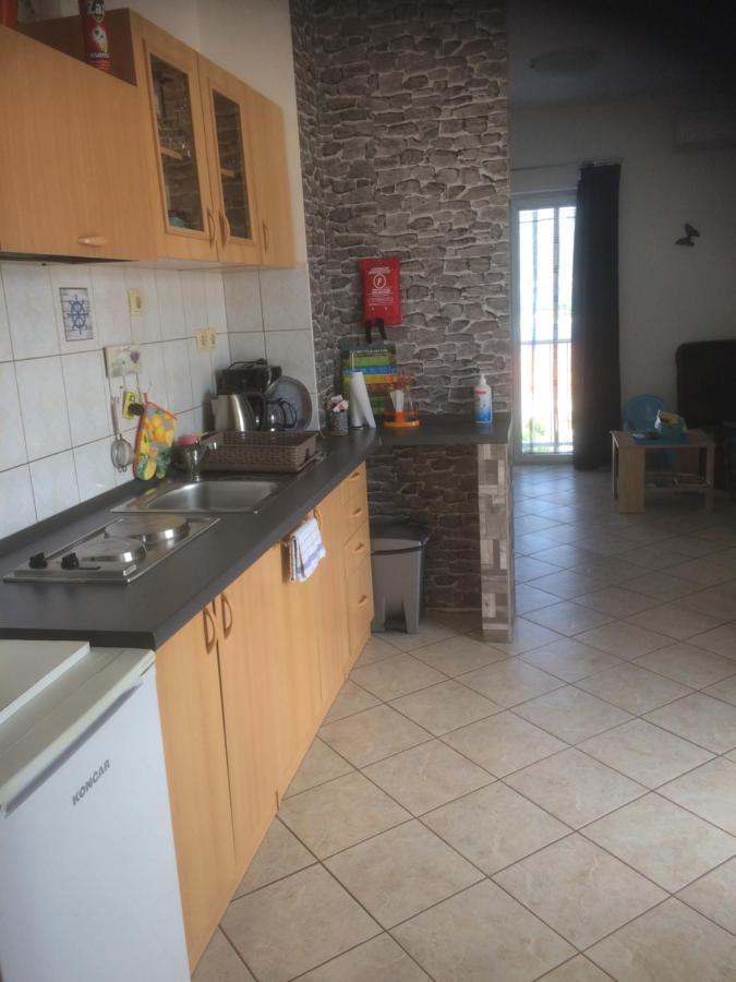 Botic Apartments Šilo Exteriör bild