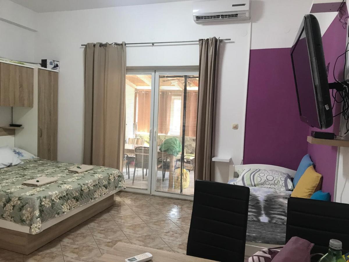 Botic Apartments Šilo Exteriör bild