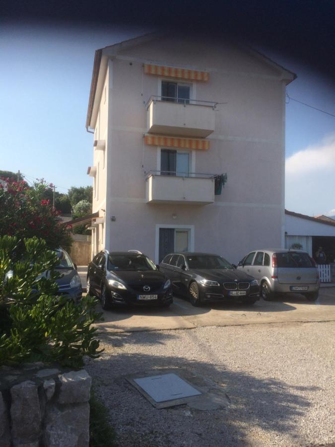 Botic Apartments Šilo Exteriör bild