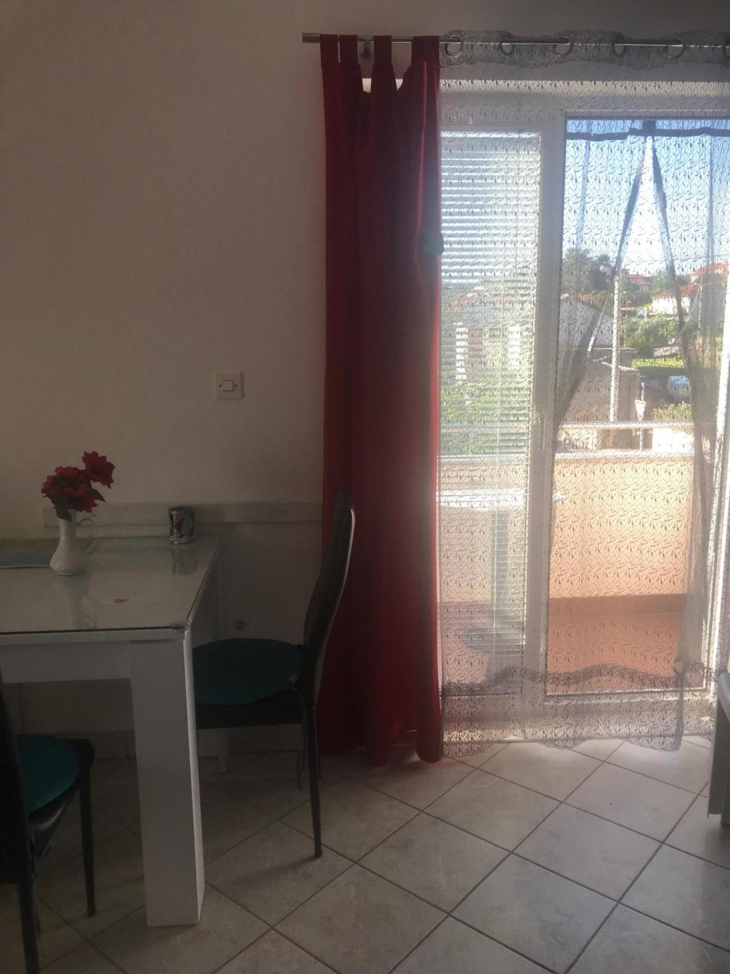 Botic Apartments Šilo Exteriör bild
