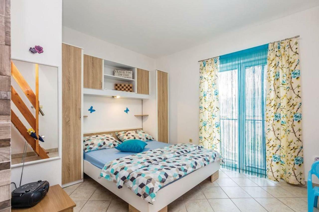 Botic Apartments Šilo Exteriör bild